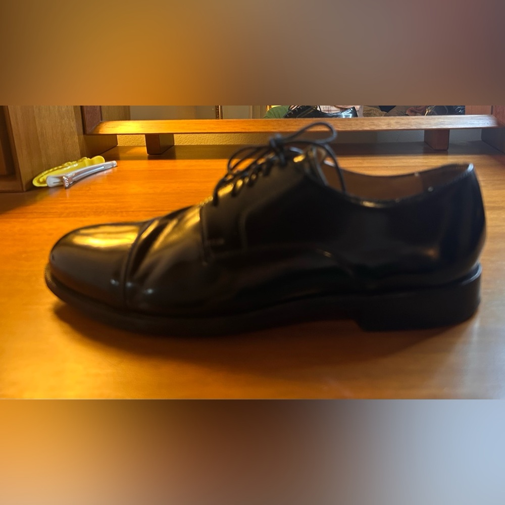 Men’s Cole Haan Black Leather Dress Shoes Size 10M - Picture 5 of 15